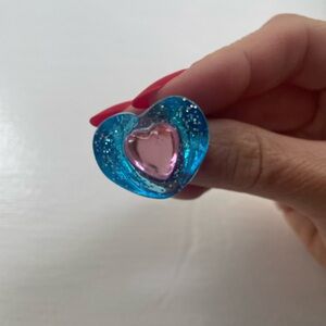 🩵 BRAND NEW ACRYLIC HEART RING 🩵✨